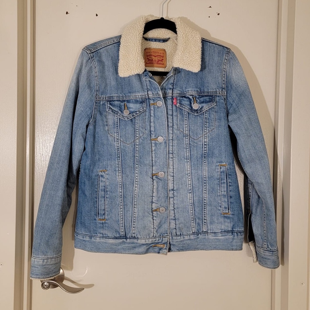 Levi's Ex-Boyfriend Sherpa Trucker Jacket Size Small